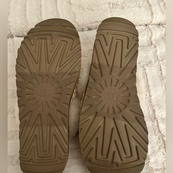 UGG Cozy Knit Slipper - Picture 3 of 4